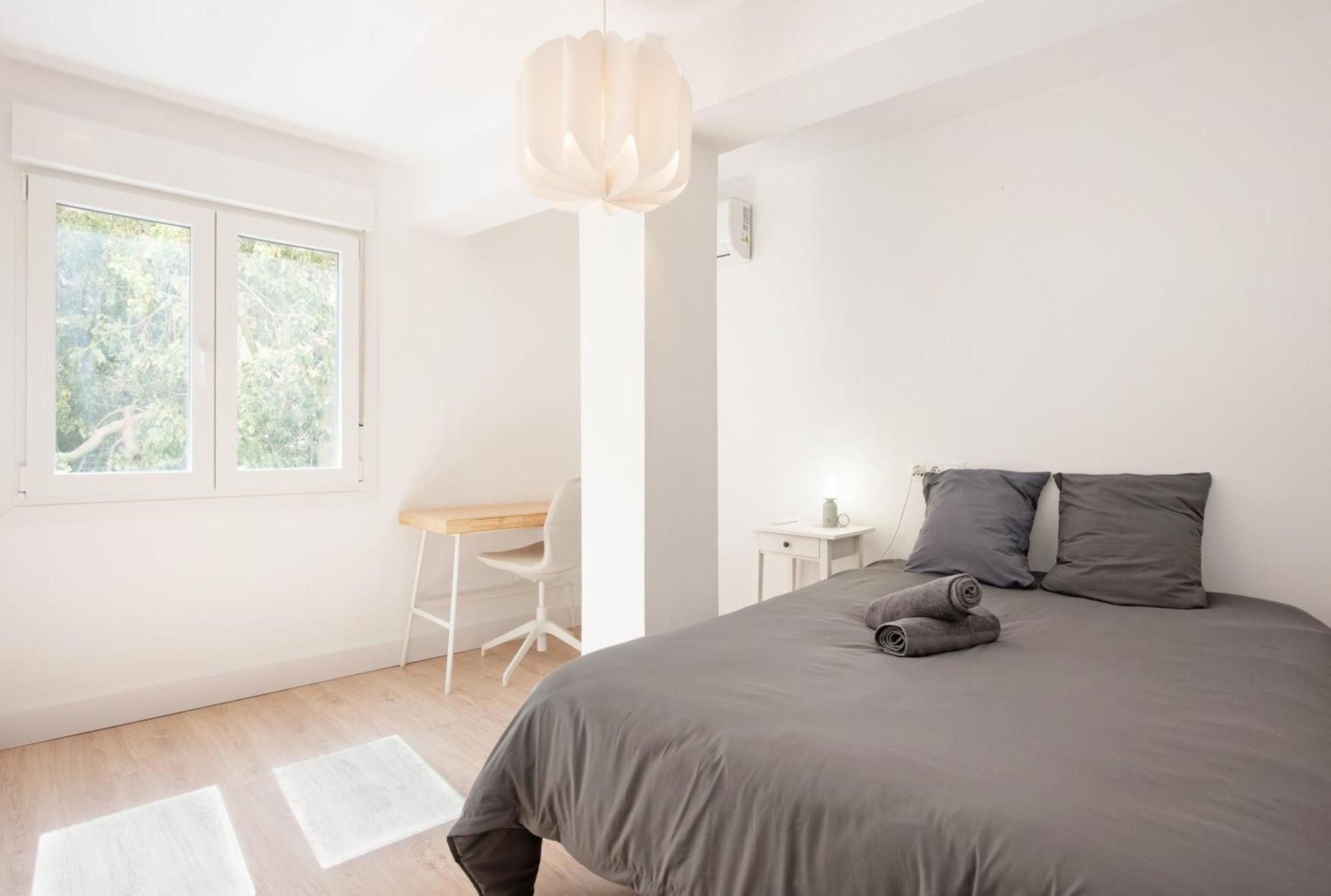 Malaga Hub Apartment Bagian luar foto